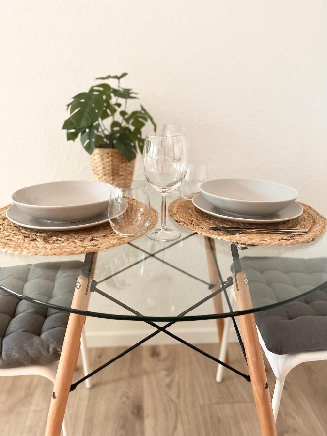 Gemuetliches Zentrales Apartment 2 Min Bis Du Hbf ドゥイスブルグ エクステリア 写真