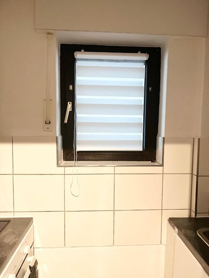 Gemuetliches Zentrales Apartment 2 Min Bis Du Hbf ドゥイスブルグ エクステリア 写真